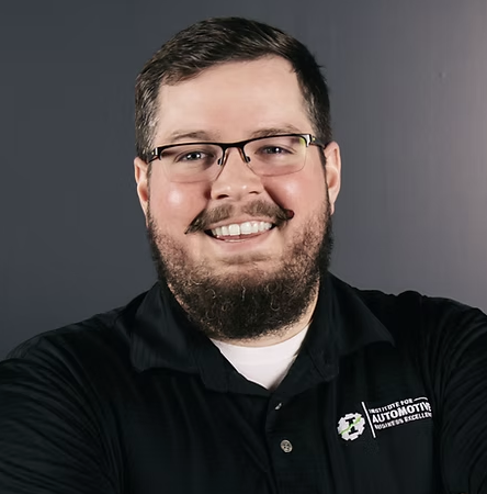 Michael  Smith
